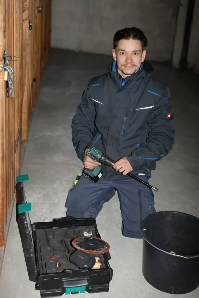 Mitarbeiter bei der Arbeit bei Weigant SHK in Schwelm